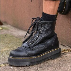 Doc Marten Platform Leather Sinclair Boots